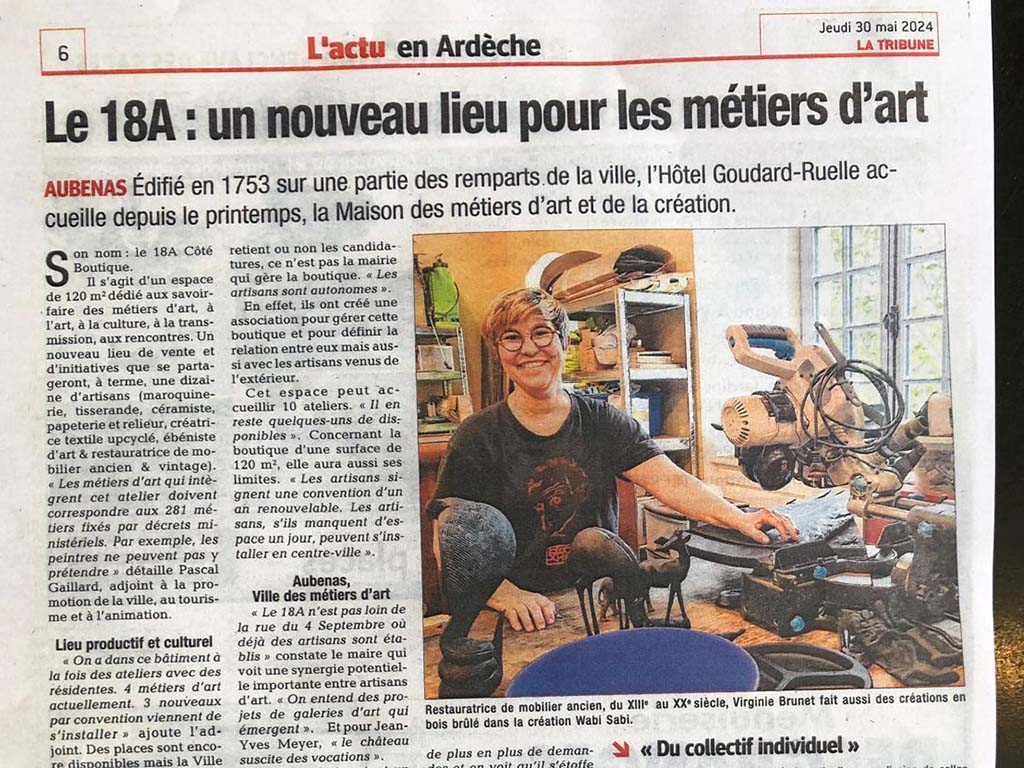 article de presse les artisanes d'art 18A côté Boutique - Aubenas - ArdeTous les mercredis soir de l'été retrouvez nous au 18A Côté Boutique à Aubenas pour découvrir la boutique et le savoir-faire manuel d’exception de nos artisanes d'art. che